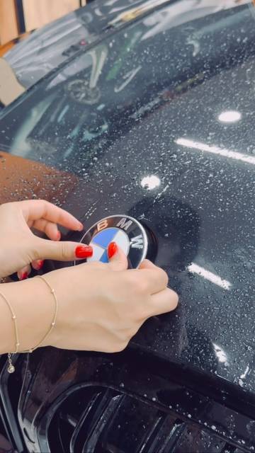 Detaylarda kalite, son dokunuşta imza. 🖤

BMW’miz PPF kaplama ile yenilendi, şimdi sıra son dokunuşta… ✨
Ve o imza yerine oturuyor. 🔥

#Zoomcar #PPF #PPFKaplama #BMW #AraçKaplama İstanbul